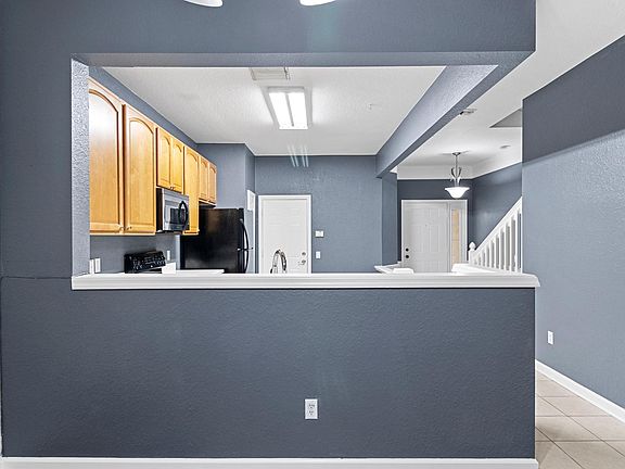 4th image of 2865 Polana St Unit 107