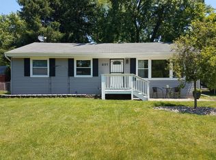 2137 Whippoorwill St, Portage, IN 46368