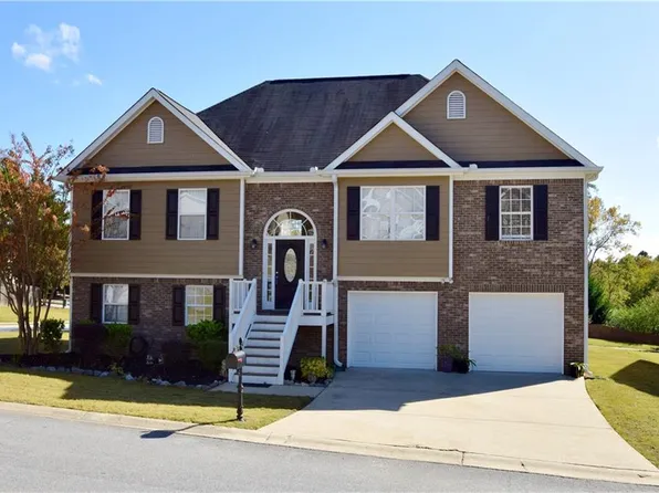 201 Omega Ct, Dallas, GA 30157