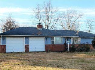 327 Lakeview Rd, Springdale, AR 72762