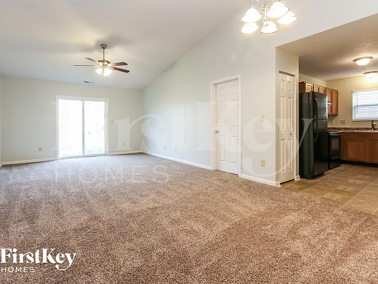 2287 Cedarmill Dr — Photo 5