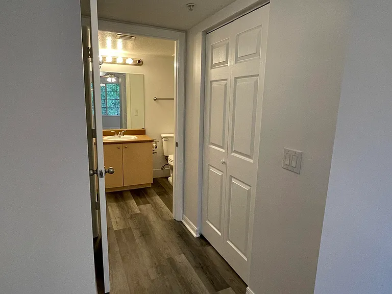 4041 San Marino Blvd #303 — Photo 10