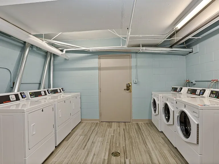 20 Central St #306 — Photo 35