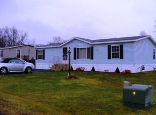 115 Windsor Cir, Utica, NY 13502