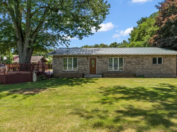 3612 Stoutsburg Rd, Wheatfield, IN 46392