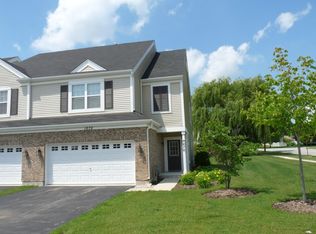 1676 Yellowstone Ct, Crystal Lake, IL 60014