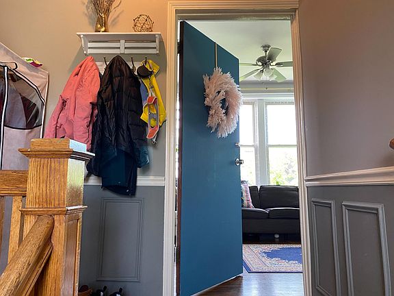 2nd image of 2347 W Wilson Ave APT 3
