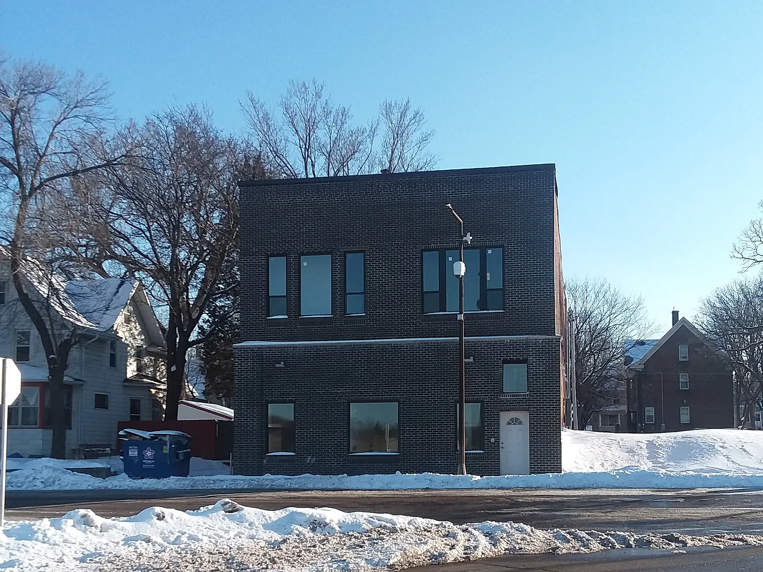 2 bed, 1200 sqft, $2,100 — Photo 1