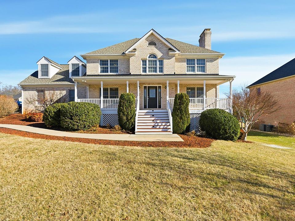 1st image of 111 London Downs Dr