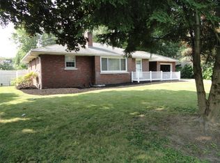 3925 Venice Dr, Erie, PA 16506