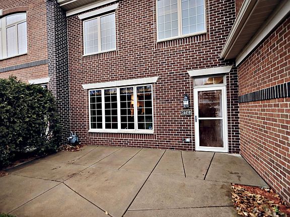 3rd image of 2445 119th Ct NE Unit B