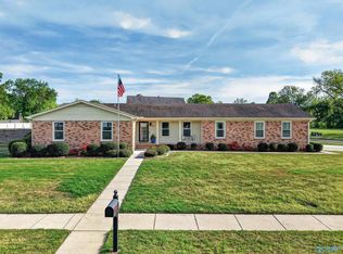 900 Cornelia Dr SE, Huntsville, AL 35802