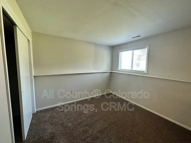 1153 Keith Dr — Photo 11