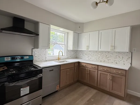 718 Green Ave, Mount Ephraim, NJ 08059