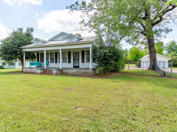 5676 Warrior River Rd, Bessemer, AL 35023