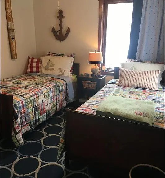 Bedroom #3, two twin beds (linens provided)