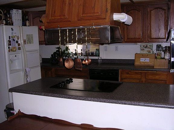 Dining Area to Kitchen