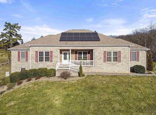 15 Brookwood Rd, Staunton, VA 24401