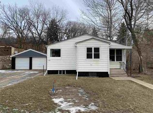 1118 3rd St NE, Minot, ND 58703