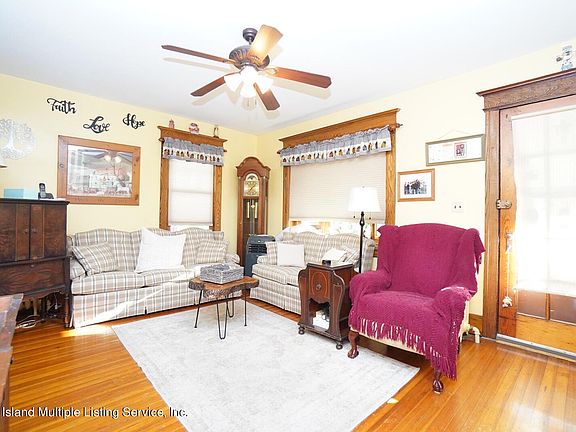 4th image of 369 Hoyt Ave