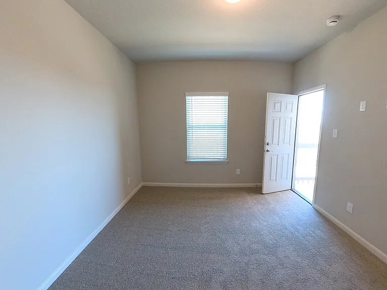 7122 Magnolia Blf #2 — Photo 21