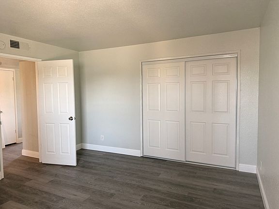 2nd image of 928 Woodward Ave APT 10