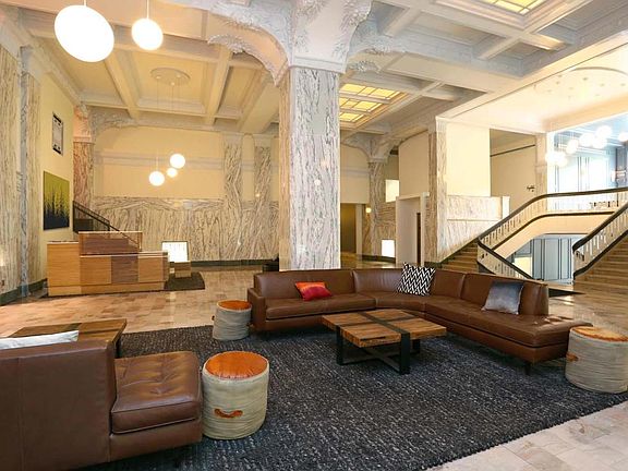 5th image of 5307 S Hyde Park Blvd APT 1011