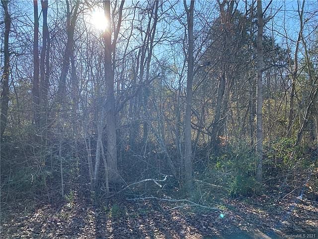 2nd image of 111 Stillmeadow Ln #6