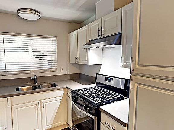 3rd image of 4540 Florida St APT 3
