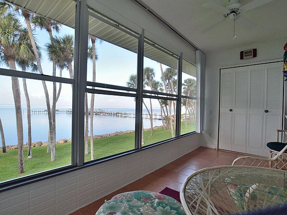 3rd image of 220 Cape Shores Cir #12-H