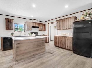 112 McKoy Town Rd, Cameron, NC 28326