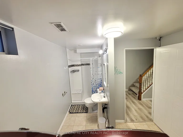 1247 Huron St — Photo 14