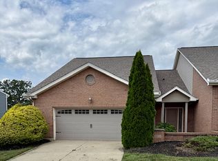 1872 Quarry Oaks Dr, Florence, KY 41042