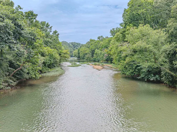 117 Creekside Dr, Florence, AL 35630