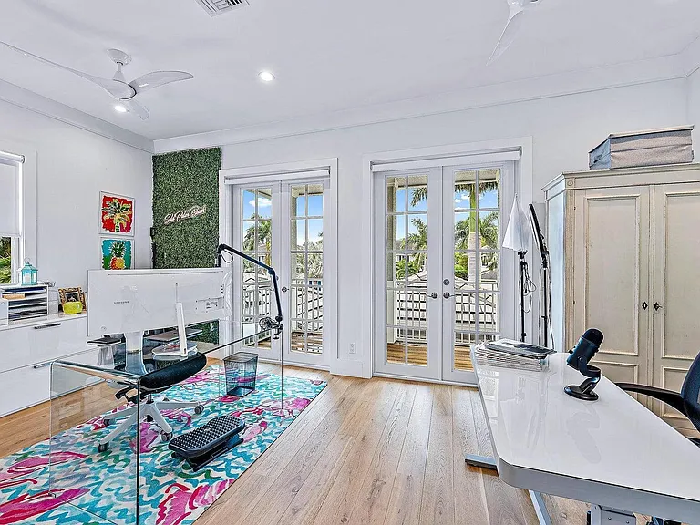 2500 Estates Dr — Photo 16