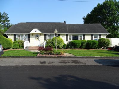 524 Polaris Street, North Babylon, NY, 11703