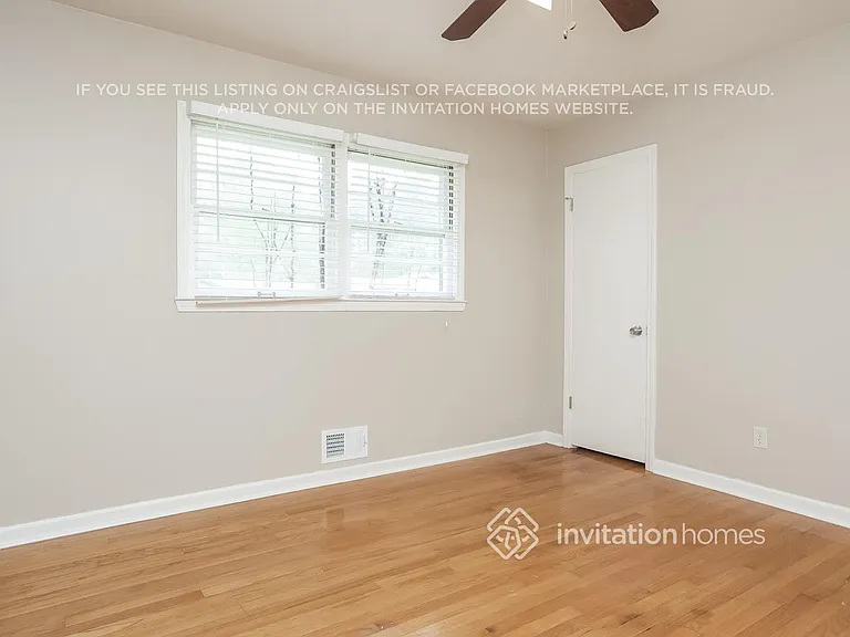 1321 Laura Ln — Photo 8