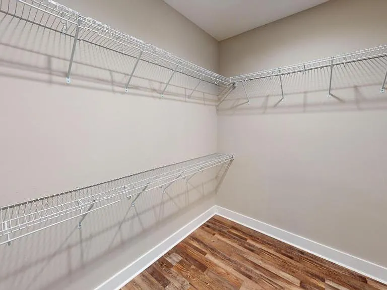 1006 Legacy Dr — Photo 21