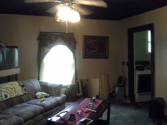 4th image of 7913 Chestnut Ave