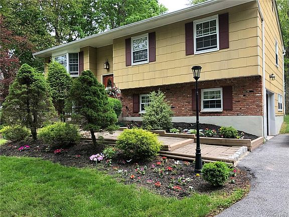 2nd image of 5 Fredrick Dr