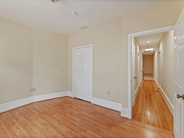 3rd BR - Hallway