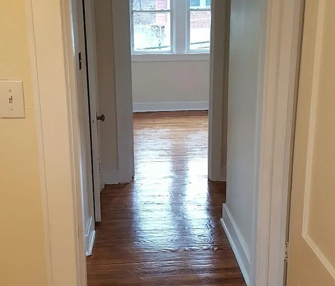 1354 Woodlawn Ave — Photo 7