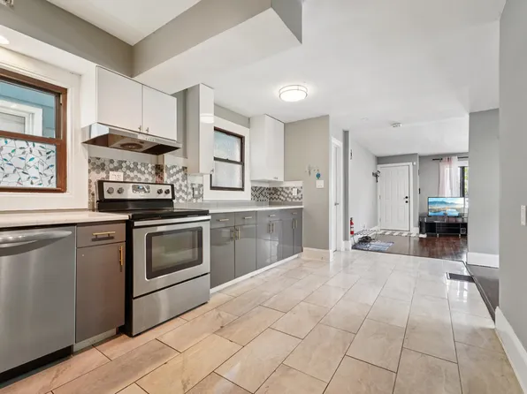 15 Linden Avenue image 7 of 23