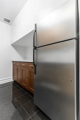 Rented by Bond New York | media 9