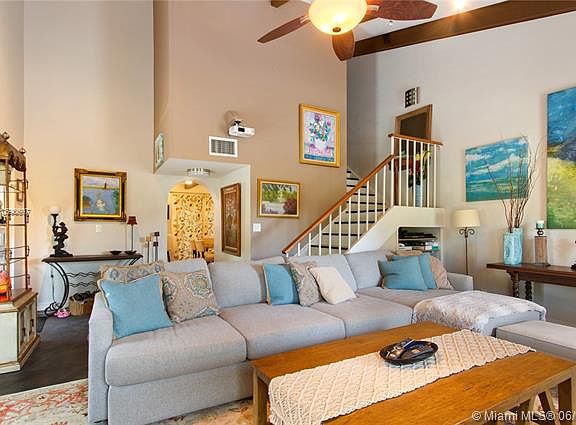 4th image of 9050 Jacaranda Ln APT 1