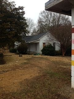 2nd image of 25079 Highway 51
