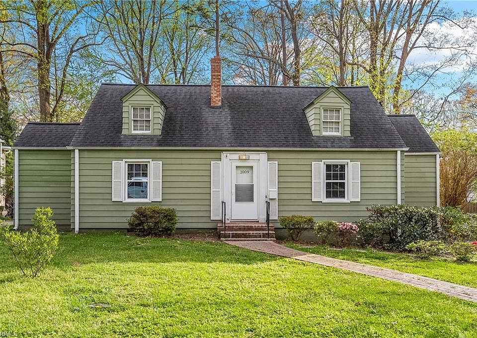 1st image of 1009 Twyckenham Dr