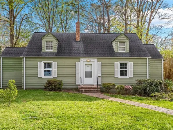 1009 Twyckenham Dr, Greensboro, NC 27408