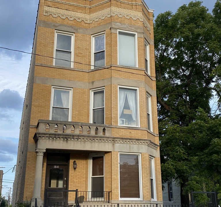 1st image of 1841 N Lawndale Ave