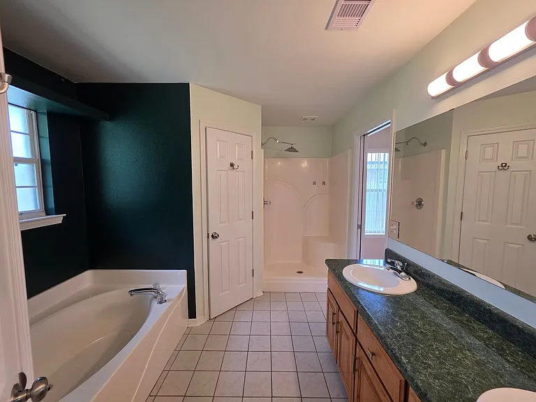 5172 Zachary Blvd — Photo 9